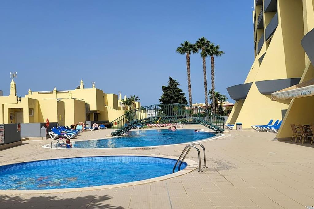 Lagos-Piscine Et Mer- Condominio Do Mar מראה חיצוני תמונה