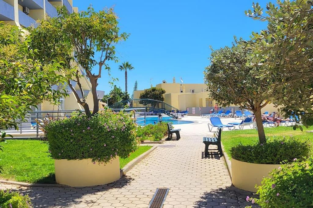 Lagos-Piscine Et Mer- Condominio Do Mar מראה חיצוני תמונה